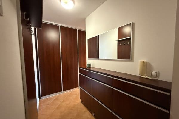 Prodej bytu 3+1 91 m², Štefana Majera, Záhorská Bystrica Prodej bytu 3+1 91 m², Štefana Majera, Záhorská Bystrica