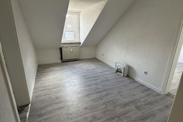 Pronájem bytu 5+1 110 m², Gelsenkirchen Pronájem bytu 5+1 110 m², Gelsenkirchen