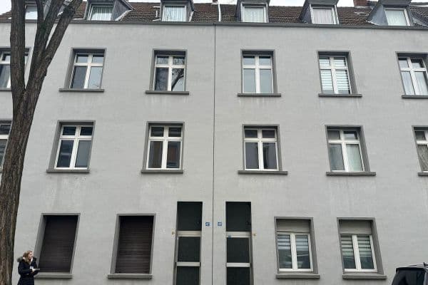 Pronájem bytu 2+1 45 m², Esserstr., Köln, Severní Porýní-Vestfálsko Pronájem bytu 2+1 45 m², Esserstr., Köln, Severní Porýní-Vestfálsko