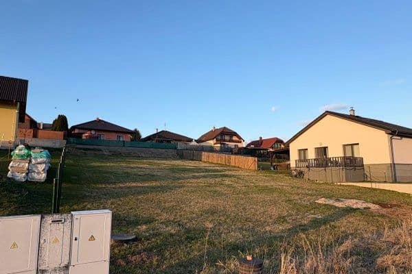 Prodej pozemku 812 m², K Potoku, Plaňany Prodej pozemku 812 m², K Potoku, Plaňany