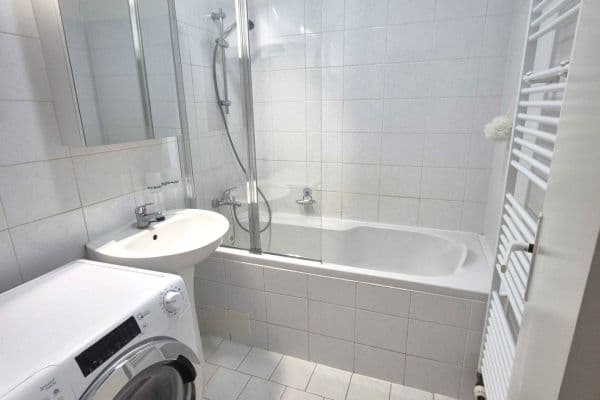 Pronájem bytu 2+kk 50 m², Vojtěcha Lanny, Kladno Pronájem bytu 2+kk 50 m², Vojtěcha Lanny, Kladno