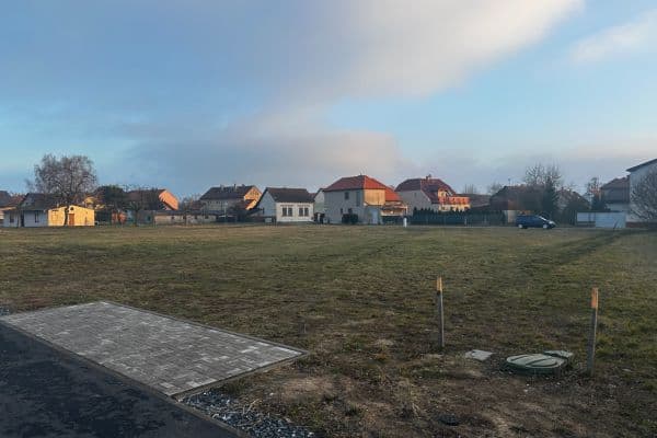 Prodej pozemku 740 m², Libice nad Cidlinou, Středočeský kraj Prodej pozemku 740 m², Libice nad Cidlinou, Středočeský kraj