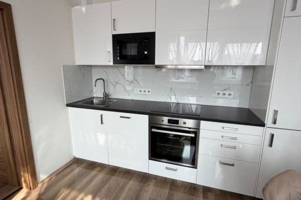 Prodej bytu 2+1 44 m², Borského, Praha Prodej bytu 2+1 44 m², Borského, Praha