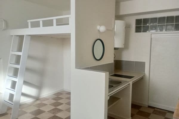 Pronájem nebytového prostoru 25 m², Krátká, Praha, Praha Pronájem nebytového prostoru 25 m², Krátká, Praha, Praha