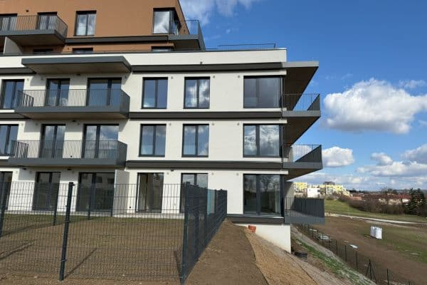 Pronájem bytu 3+kk 74 m², Haenkeho, Praha Pronájem bytu 3+kk 74 m², Haenkeho, Praha