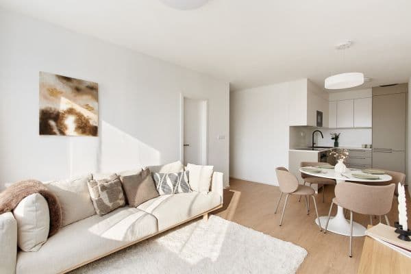 Prodej bytu 2+kk 48 m², Kloboukova, Praha Prodej bytu 2+kk 48 m², Kloboukova, Praha