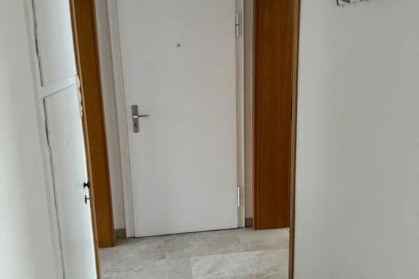 Pronájem bytu 2+1 54 m², Stuttgart-Büsnau Pronájem bytu 2+1 54 m², Stuttgart-Büsnau