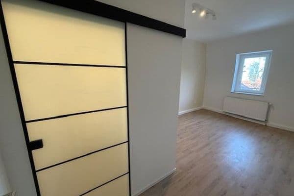 Pronájem bytu 2+1 55 m², Heinrichstr., Fulda, Hessen Pronájem bytu 2+1 55 m², Heinrichstr., Fulda, Hessen