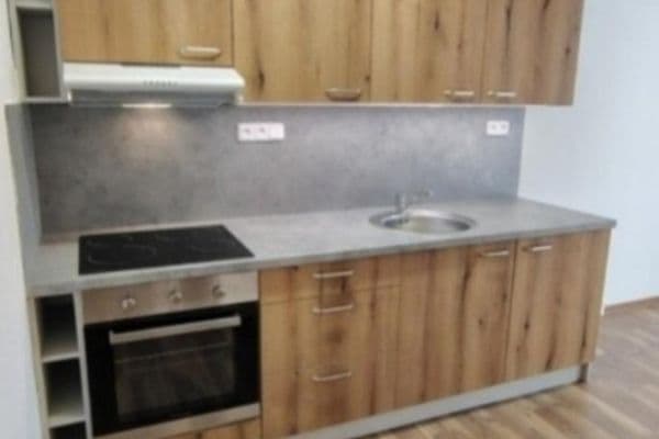 Pronájem bytu 4+1 100 m², Benešova, Kutná Hora Pronájem bytu 4+1 100 m², Benešova, Kutná Hora