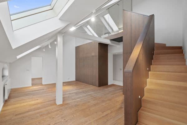 Pronájem bytu 3+1 130 m², U Akademie, Praha Pronájem bytu 3+1 130 m², U Akademie, Praha