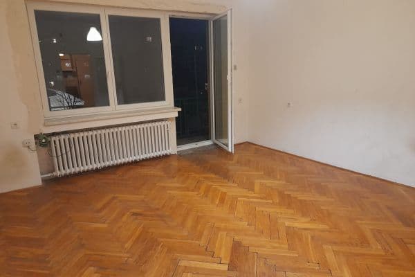 Pronájem bytu 2+kk 43 m², Okrajní, Praha Pronájem bytu 2+kk 43 m², Okrajní, Praha