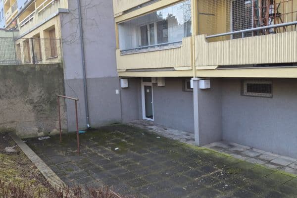 Prodej bytu 2+1 54 m², Husníkova, Praha Prodej bytu 2+1 54 m², Husníkova, Praha