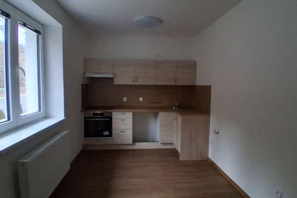 Pronájem bytu 2+kk 40 m², Komenského, Zdice Pronájem bytu 2+kk 40 m², Komenského, Zdice