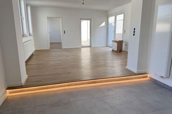 Pronájem bytu 3+1 92 m², Köln, Severní Porýní-Vestfálsko Pronájem bytu 3+1 92 m², Köln, Severní Porýní-Vestfálsko