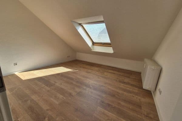 Pronájem bytu 2+1 33 m², Zehntenhofstr. 37, Wiesbaden Pronájem bytu 2+1 33 m², Zehntenhofstr. 37, Wiesbaden