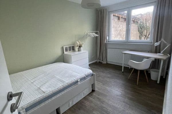 Pronájem bytu 14 m², Bornheimerstr. 80, Bonn Pronájem bytu 14 m², Bornheimerstr. 80, Bonn