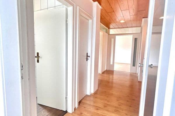 Pronájem bytu 2+1 90 m², Lutherstraße 8, Osnabrück, Dolní Sasko Pronájem bytu 2+1 90 m², Lutherstraße 8, Osnabrück, Dolní Sasko