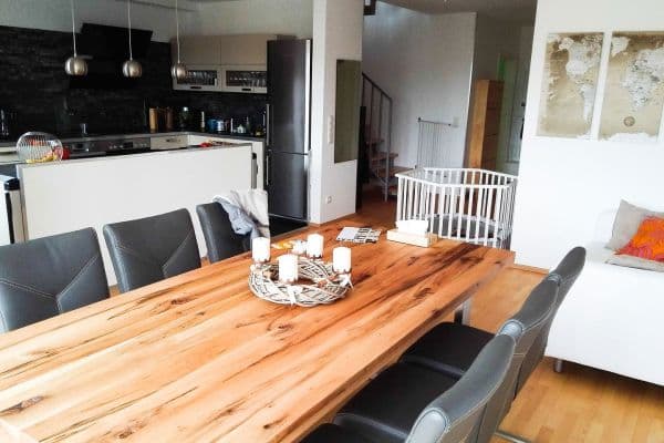 Pronájem bytu 5+1 157 m², Schwarzwaldstraße, Frankfurt, Hessen Pronájem bytu 5+1 157 m², Schwarzwaldstraße, Frankfurt, Hessen