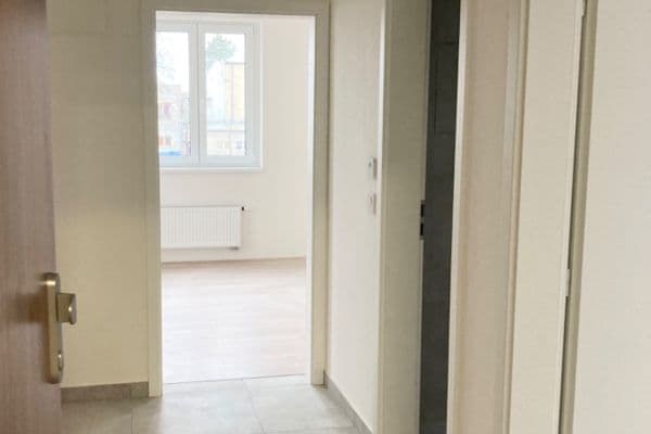 Prodej bytu 2+kk 45 m², U Továren, Praha Prodej bytu 2+kk 45 m², U Továren, Praha