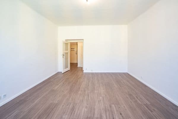 Prodej bytu 1+kk 33 m², K Louži, Praha Prodej bytu 1+kk 33 m², K Louži, Praha