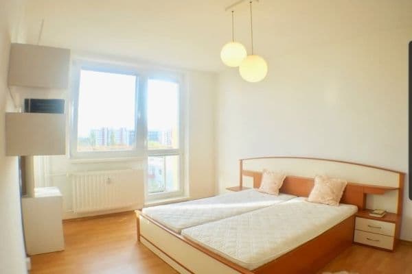 Pronájem bytu 2+1 63 m², Rezedová, Bratislava Pronájem bytu 2+1 63 m², Rezedová, Bratislava