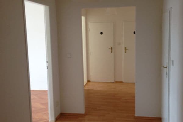 Pronájem bytu 2+kk 57 m², Milady Horákové, Praha Pronájem bytu 2+kk 57 m², Milady Horákové, Praha
