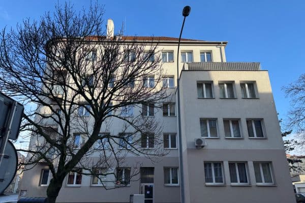 Prodej bytu 1+1 27 m², Thámova, Plzeň Prodej bytu 1+1 27 m², Thámova, Plzeň