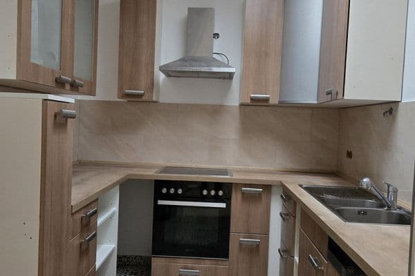 Pronájem bytu 3+1 90 m², Bad Homburg Pronájem bytu 3+1 90 m², Bad Homburg