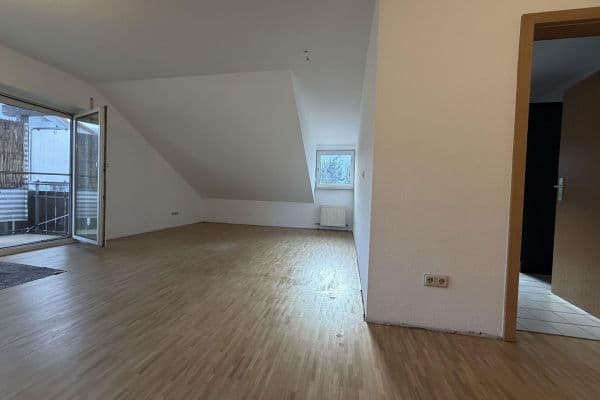 Pronájem bytu 3+1 91 m², Cleebronn Pronájem bytu 3+1 91 m², Cleebronn
