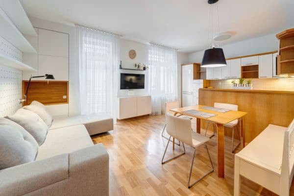 Pronájem bytu 3+kk 70 m², U Třešňovky, Praha Pronájem bytu 3+kk 70 m², U Třešňovky, Praha