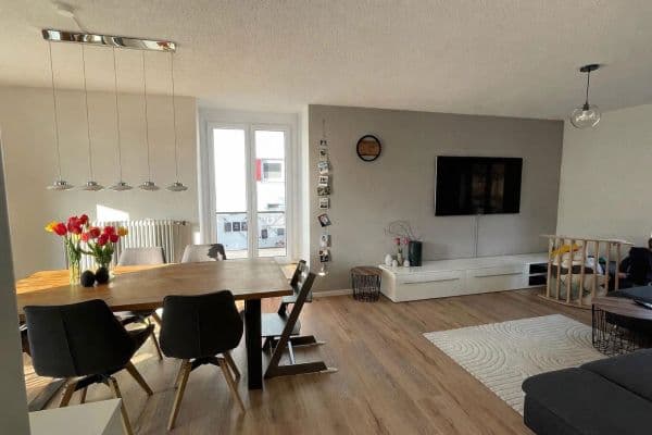 Pronájem bytu 3+1 78 m², Neuenburg Pronájem bytu 3+1 78 m², Neuenburg