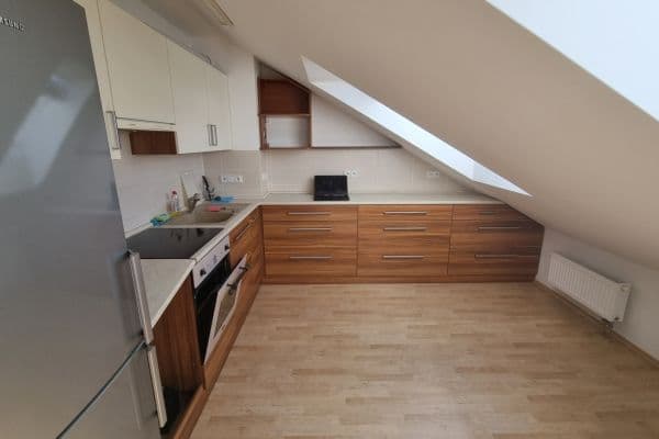 Pronájem bytu 2+kk 54 m², Ponětovická, Brno Pronájem bytu 2+kk 54 m², Ponětovická, Brno