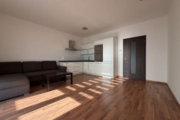 Pronájem bytu 2+kk 63 m², Jantarová, Ostrava Pronájem bytu 2+kk 63 m², Jantarová, Ostrava