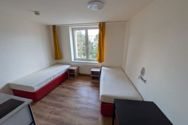 Pronájem bytu 1+kk 23 m², Suchdolské náměstí, Praha Pronájem bytu 1+kk 23 m², Suchdolské náměstí, Praha