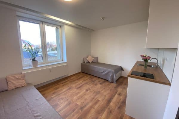 Pronájem bytu 1+kk 23 m², Suchdolské náměstí, Praha Pronájem bytu 1+kk 23 m², Suchdolské náměstí, Praha