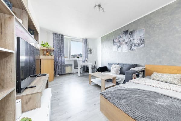 Prodej bytu 1+kk 38 m², Luční, Prodej bytu 1+kk 38 m², Luční,