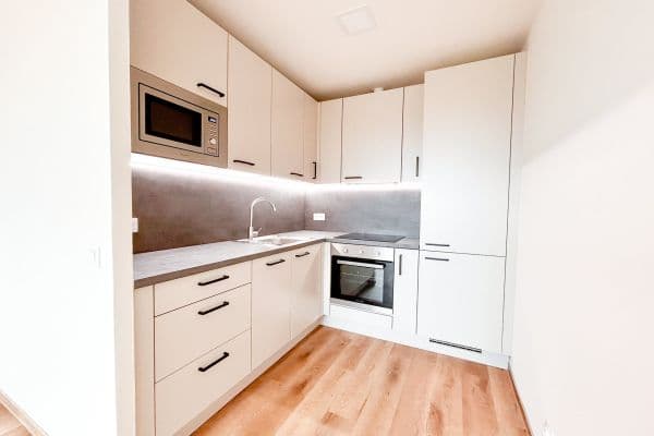 Pronájem bytu 2+kk 44 m², Jateční, Kolín, Středočeský kraj Pronájem bytu 2+kk 44 m², Jateční, Kolín, Středočeský kraj