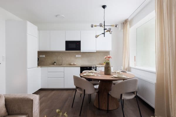 Prodej bytu 2+kk 50 m², Přemyšlenská, Praha Prodej bytu 2+kk 50 m², Přemyšlenská, Praha