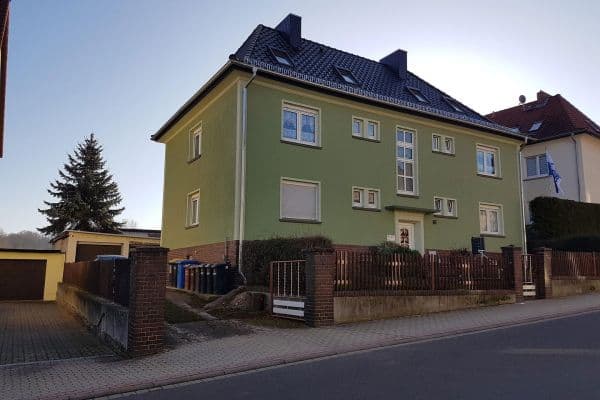 Pronájem bytu 2+1 55 m², Puschkinstraße 86, Teuchern OT Gröben Pronájem bytu 2+1 55 m², Puschkinstraße 86, Teuchern OT Gröben