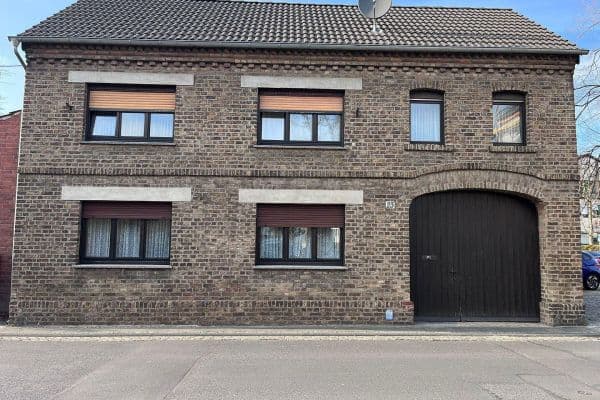 Prodej domu 128 m², pozemek 622 m², Niederkassel-Rheidt Prodej domu 128 m², pozemek 622 m², Niederkassel-Rheidt