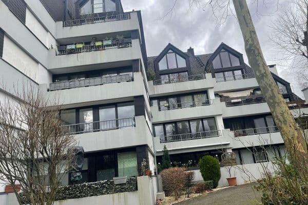 Pronájem bytu 3+1 94 m², Overather Str. 6, Bensberg Pronájem bytu 3+1 94 m², Overather Str. 6, Bensberg