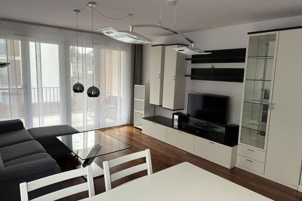 Pronájem bytu 3+1 80 m², Garching, Bavorsko Pronájem bytu 3+1 80 m², Garching, Bavorsko