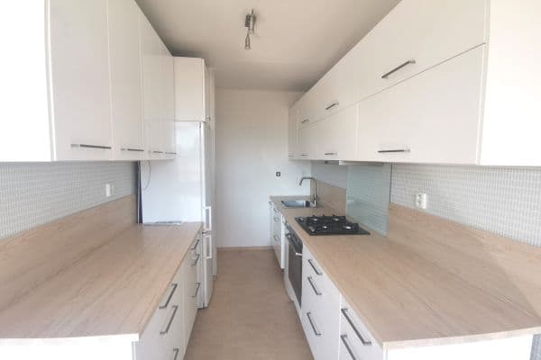 Prodej bytu 4+1 94 m², Kovářova, Praha Prodej bytu 4+1 94 m², Kovářova, Praha