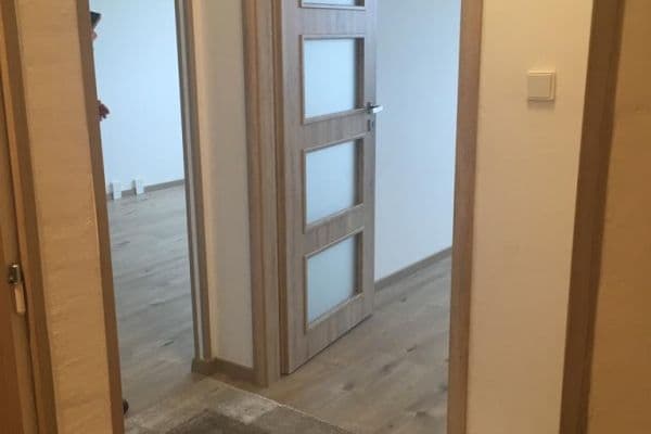 Pronájem bytu 2+kk 44 m², Ciolkovského, Praha Pronájem bytu 2+kk 44 m², Ciolkovského, Praha