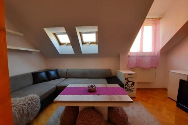 Prodej bytu 1+kk 35 m², Orebitská, Praha Prodej bytu 1+kk 35 m², Orebitská, Praha