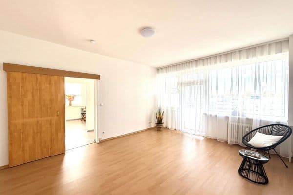 Prodej bytu 2+1 61 m², Ermslebener Weg 4, Berlin, Berlín Prodej bytu 2+1 61 m², Ermslebener Weg 4, Berlin, Berlín