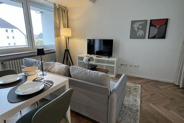 Pronájem bytu 1+1 35 m², Felderstraße 51, Leverkusen Pronájem bytu 1+1 35 m², Felderstraße 51, Leverkusen