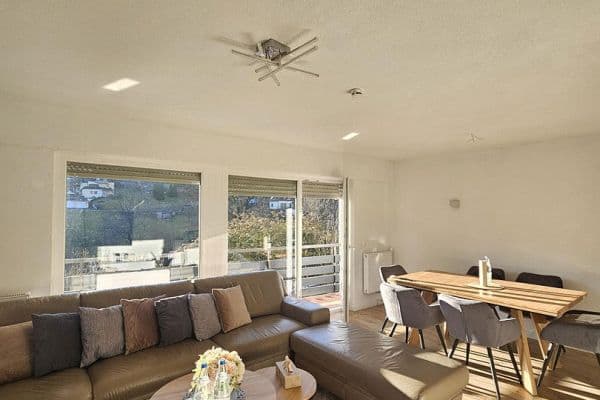 Prodej domu 120 m², pozemek 470 m², Esslingen Prodej domu 120 m², pozemek 470 m², Esslingen