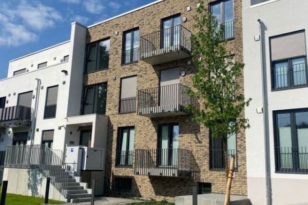 Pronájem bytu 1+1 32 m², Frankfurt Pronájem bytu 1+1 32 m², Frankfurt