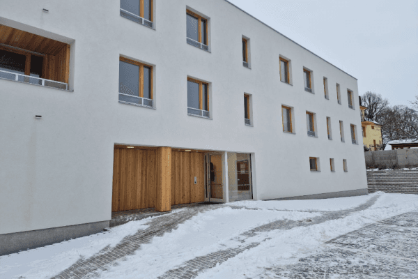 Pronájem garáže 12 m², Nová Tesla, Pardubice Pronájem garáže 12 m², Nová Tesla, Pardubice